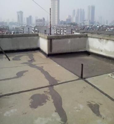 安多漏水维修 楼顶漏水是什么原因，楼顶漏水维修方法是什么?